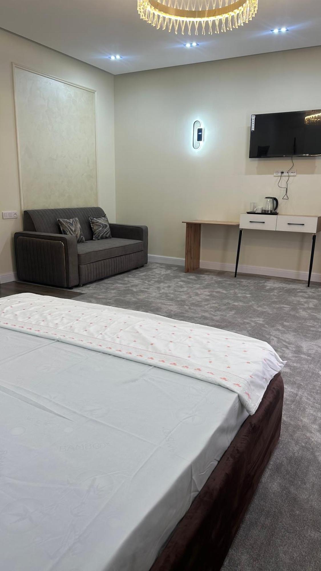Nazar Hotel & Hostel Turkistan ภายนอก รูปภาพ